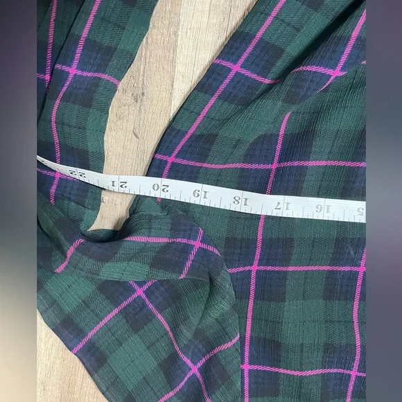 J.CREW Dark Green Plaid Blouson Dress, Ruffle Tie Collar Puff Sleeve Size Medium - Picture 13 of 16